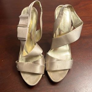 BCBG champagne heels